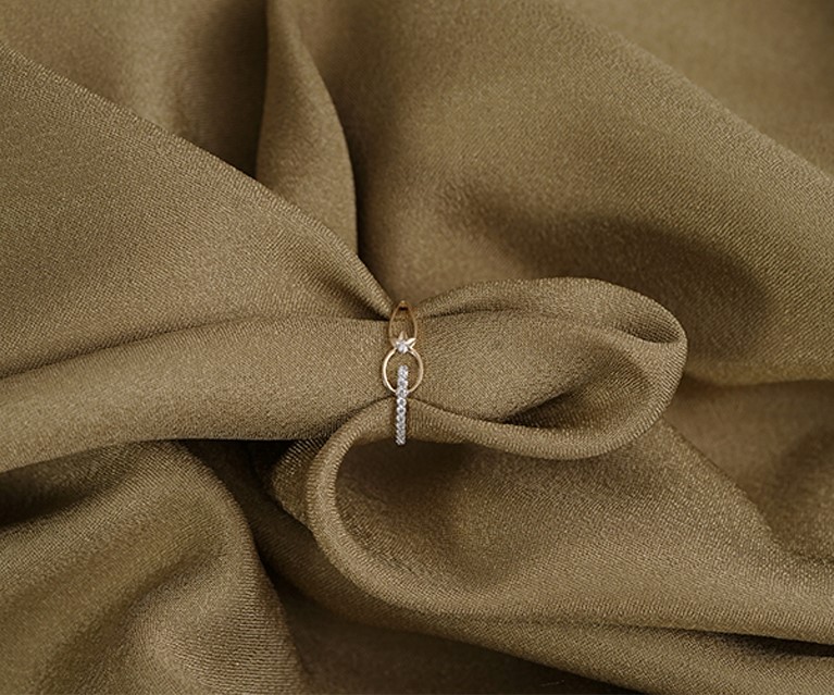 Sleek Ring