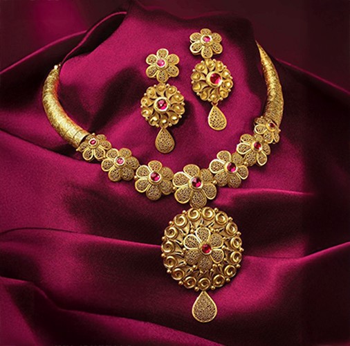 Her' Sparkling Collection